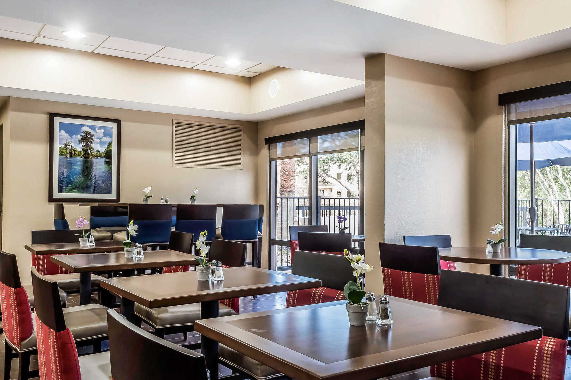 Comfort Suites Tallahassee Capitol - University Area Удобства фото
